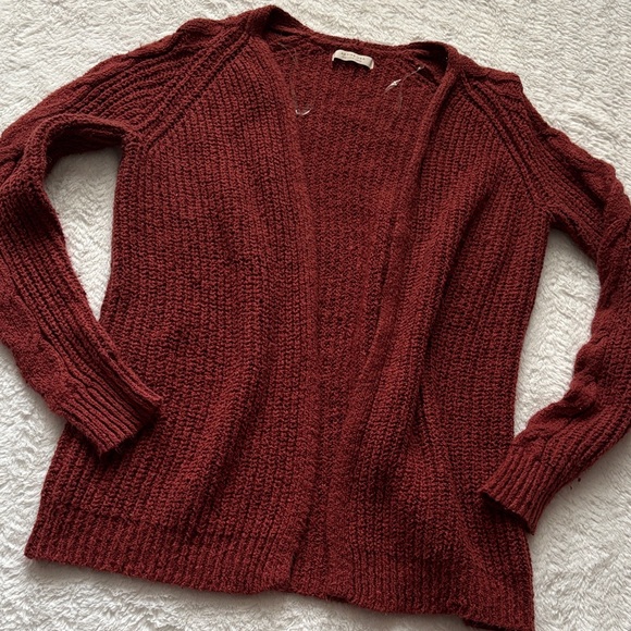 Active USA Sweaters - Women's Rust Color Open-Front Sweater/Cardigan